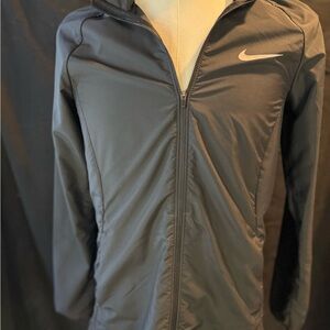 🖤 Nike Women’s Lightweight Hooded Running Jacket 🖤